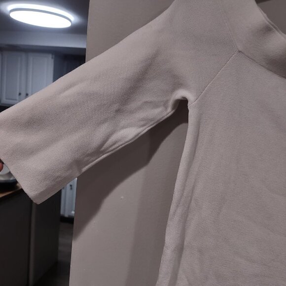 Massimo Dutti Off Shoulder White Sweater Size Small - Picture 5 of 5